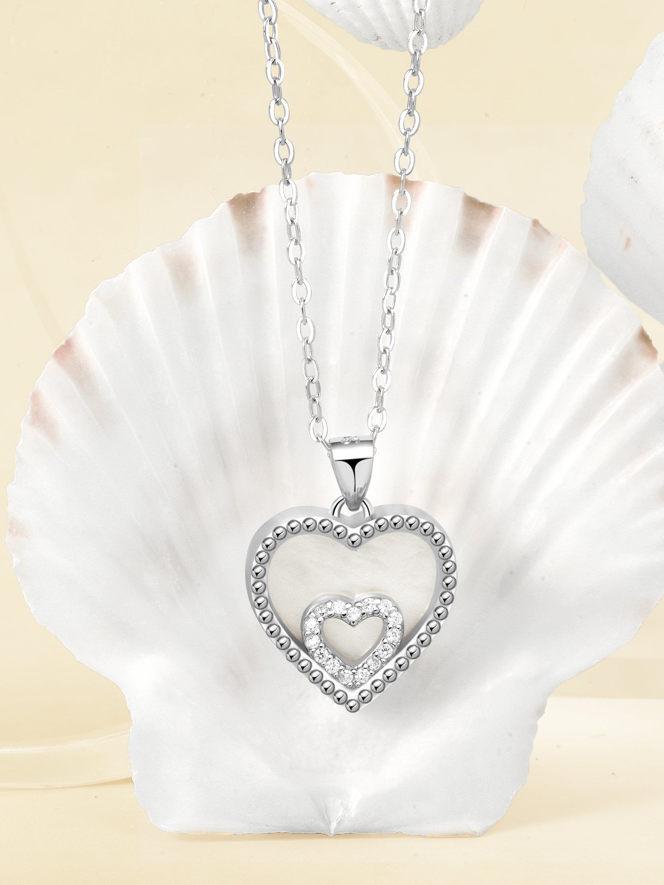 J.Endéar Natural Onyx & Mother of Pearl Heart Pendant Necklace for Women 925 Sterling Silver & Zircon, Valentine's Day Anniversary Birthday Gifts for Her with Box and Card